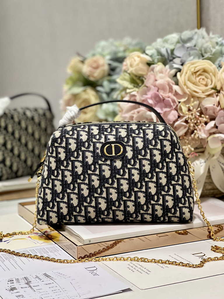 30 Montaigne D-Cosy Mini Bag S2169 Blue Dior Oblique Jacquard - Default Title - View 1