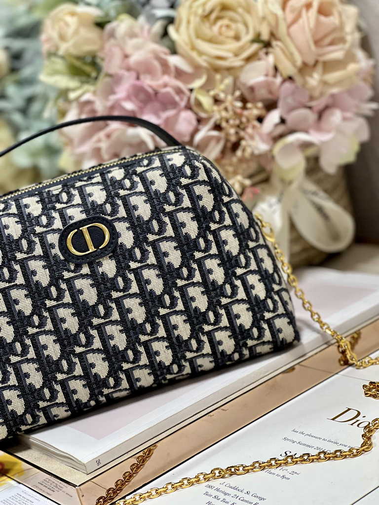 30 Montaigne D-Cosy Mini Bag S2169 Blue Dior Oblique Jacquard - Default Title - View 4