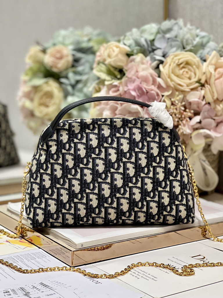 30 Montaigne D-Cosy Mini Bag S2169 Blue Dior Oblique Jacquard - Default Title - View 5