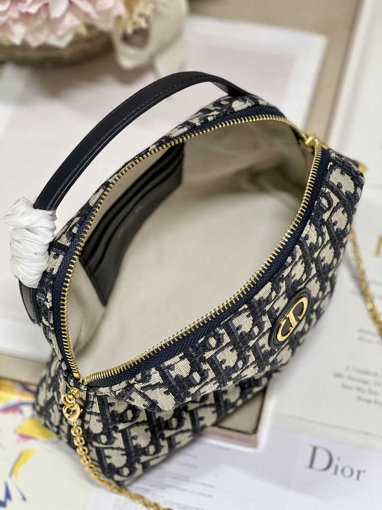 30 Montaigne D-Cosy Mini Bag S2169 Blue Dior Oblique Jacquard - Default Title - View 8