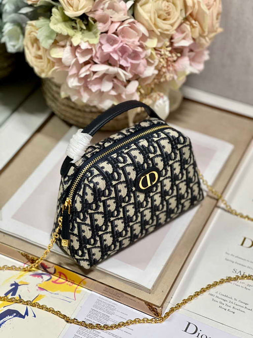 30 Montaigne D-Cosy Mini Bag S5163 Blue Dior Oblique Jacquard