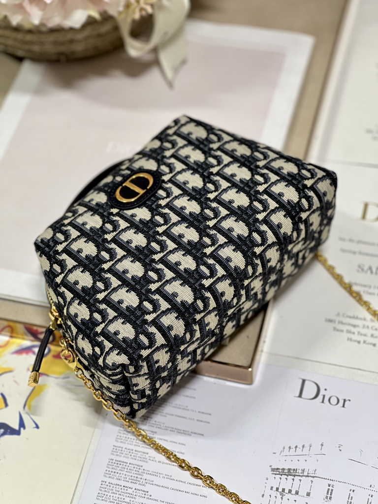 30 Montaigne D-Cosy Mini Bag S5163 Blue Dior Oblique Jacquard - Default Title - View 7