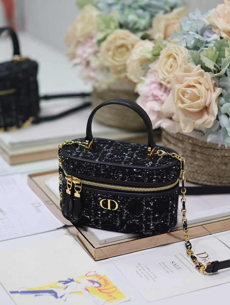 Dior 30 Montaigne Mini Vanity Case S2332 Black Dior Oblique Jacquard
