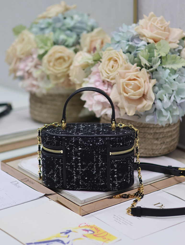 Dior 30 Montaigne Mini Vanity Case S2332 Black Dior Oblique Jacquard