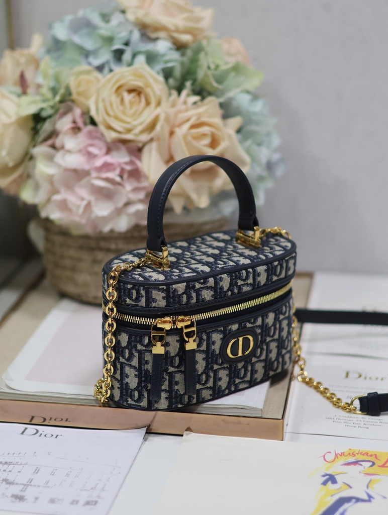 Dior 30 Montaigne Mini Vanity Case S2332 Blue Dior Oblique Jacquard