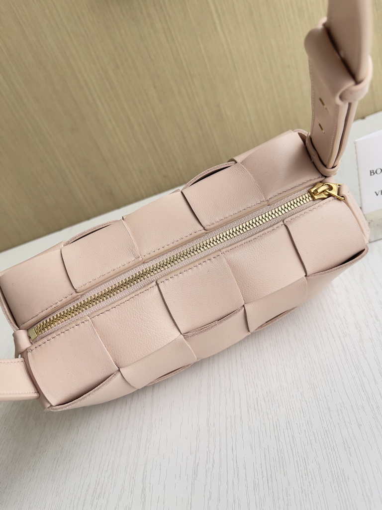Bottega Veneta Small Brick Cassette 729166 Lambskin Light Pink