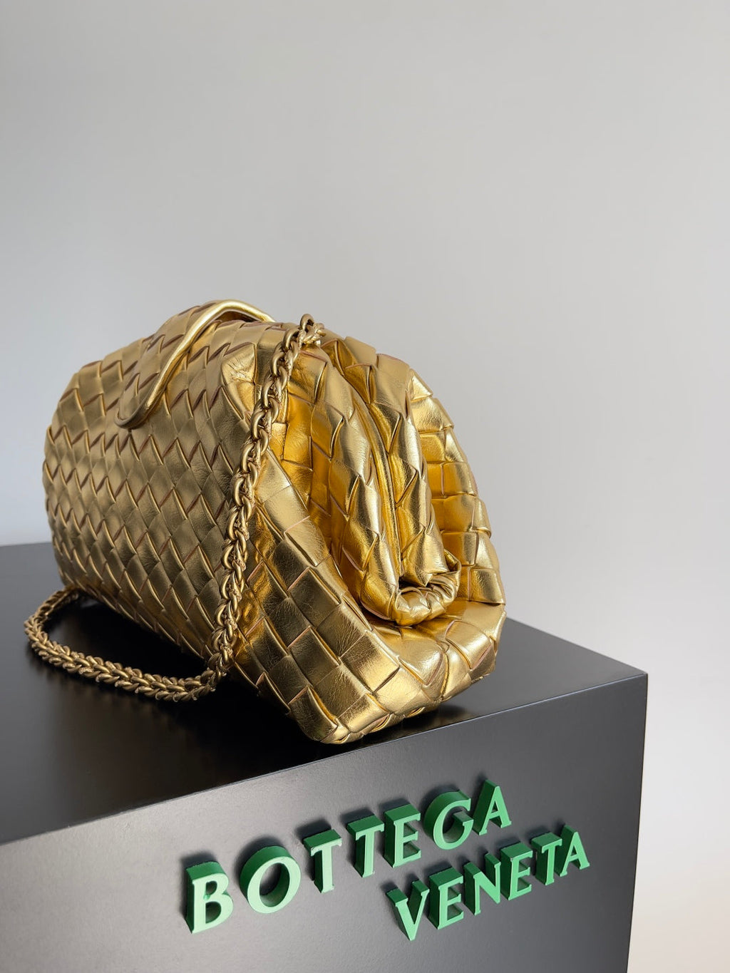 Bottega Veneta Teen Lauren 1980 With Chain 785807 Lambskin Gold