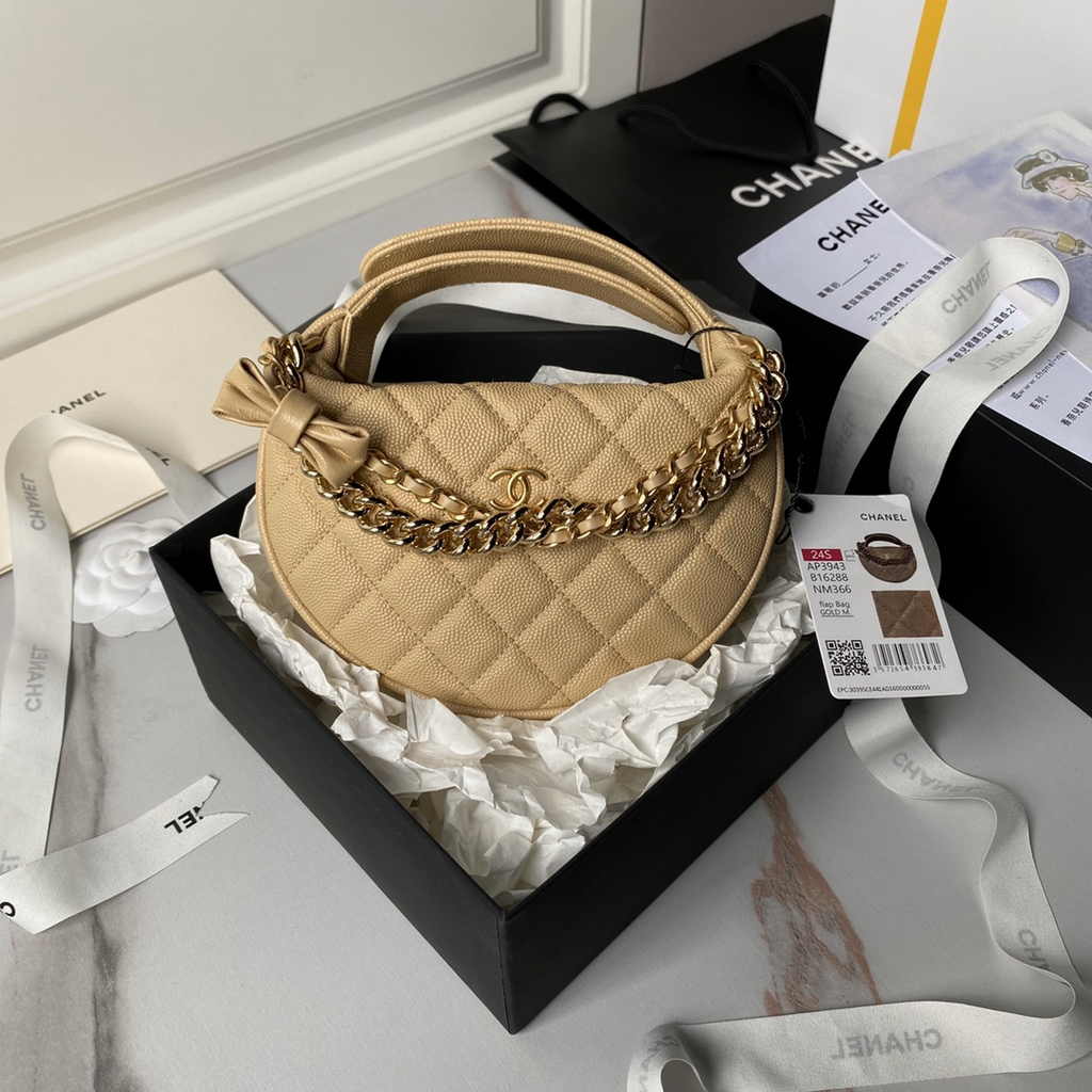 Chanel pouch grained shiny calfskin & gold-tone metal, AP3943 apricot