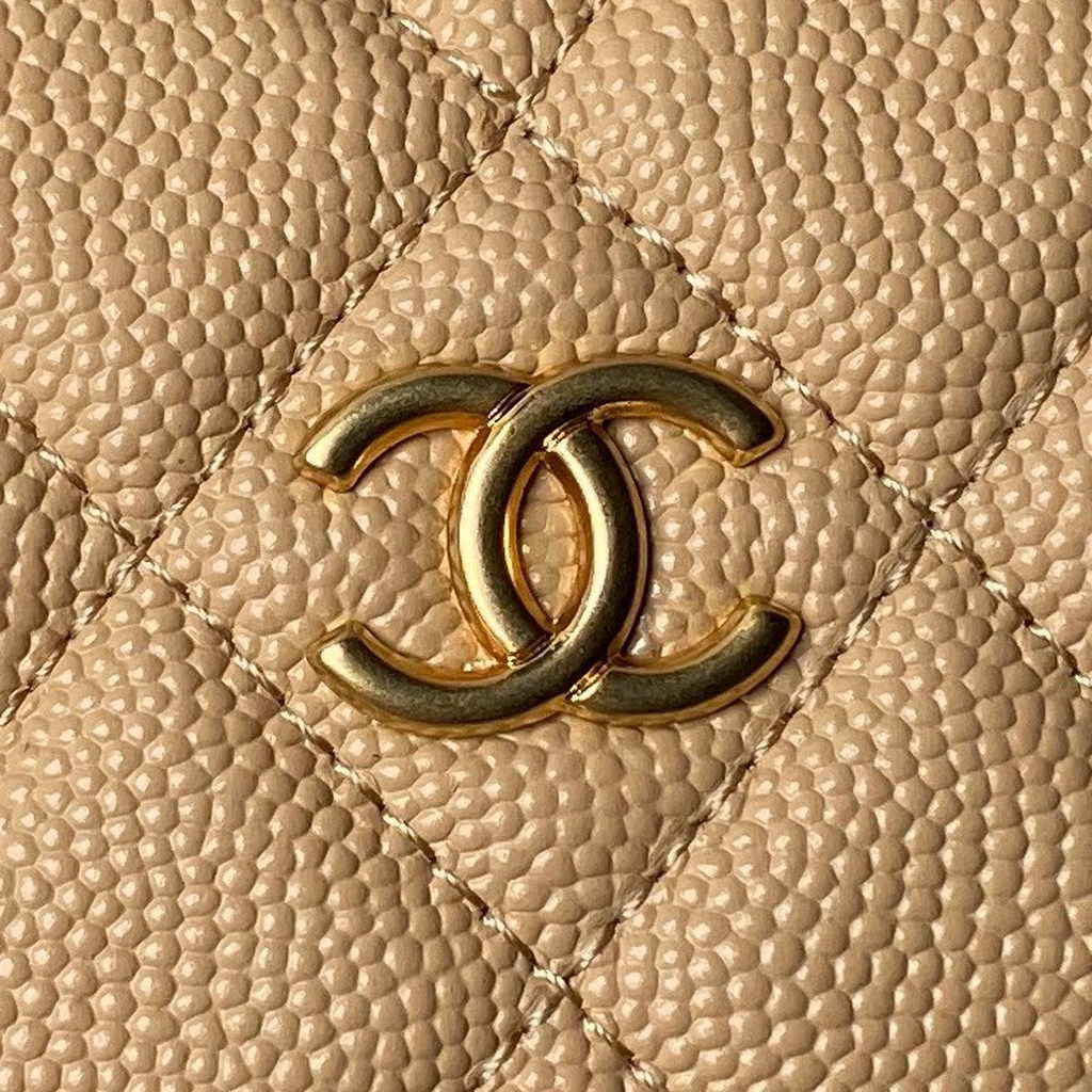 Chanel pouch grained shiny calfskin & gold-tone metal, AP3943 apricot
