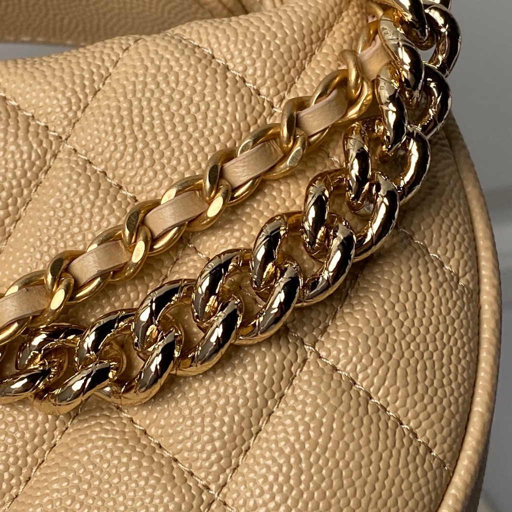 Chanel pouch grained shiny calfskin & gold-tone metal, AP3943 apricot