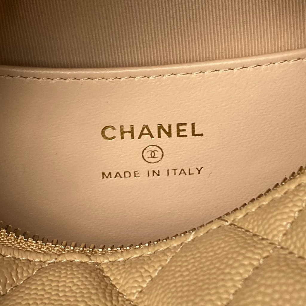 Chanel pouch grained shiny calfskin & gold-tone metal, AP3943 apricot