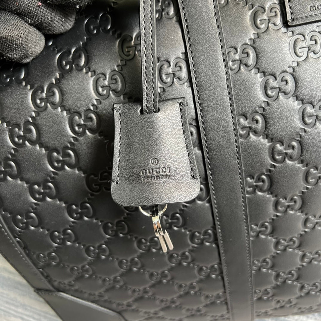 Gucci 406380 Tian GG Supreme duffle Black Leather