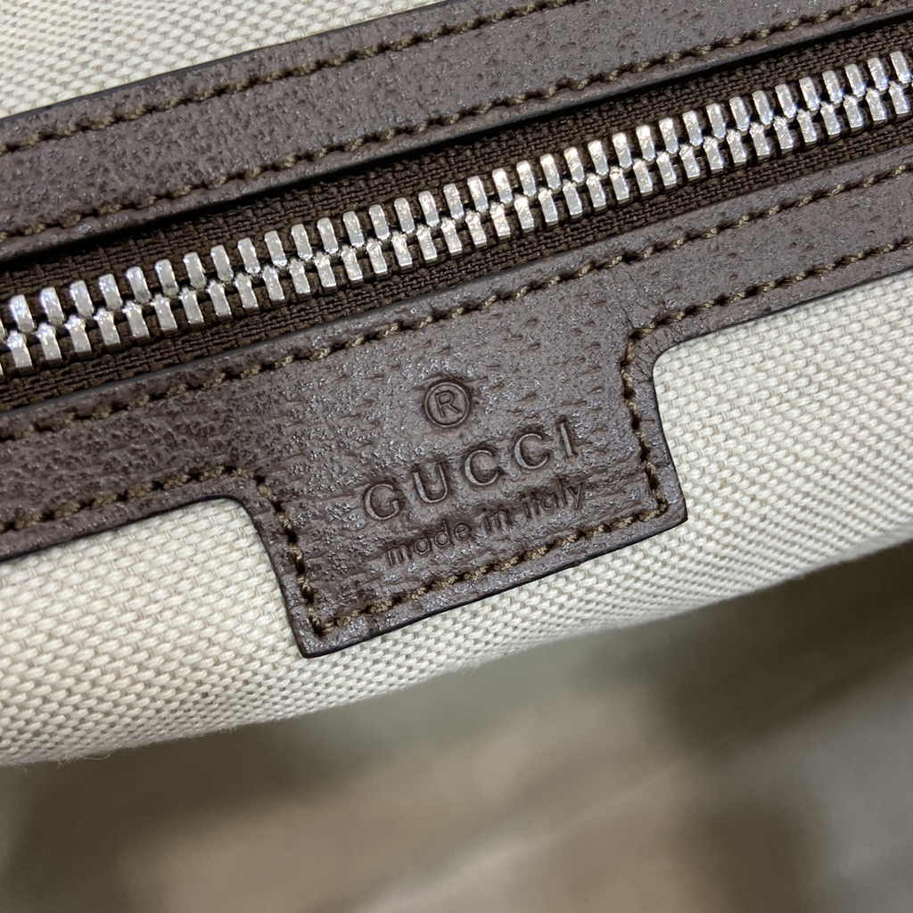 Gucci canvas tote bag with embossed detail 779510 in natural canvas