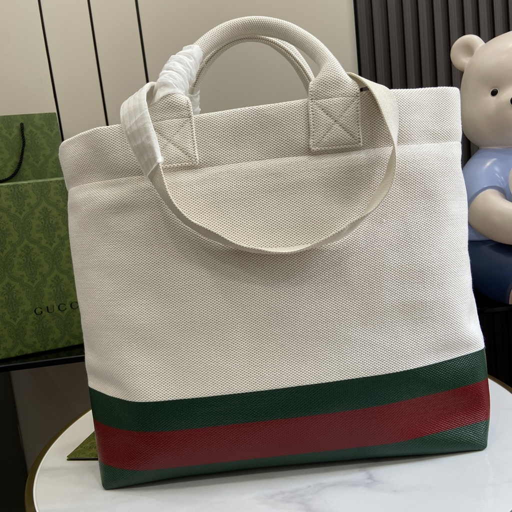 Gucci canvas tote bag with embossed 782741 natural canvas