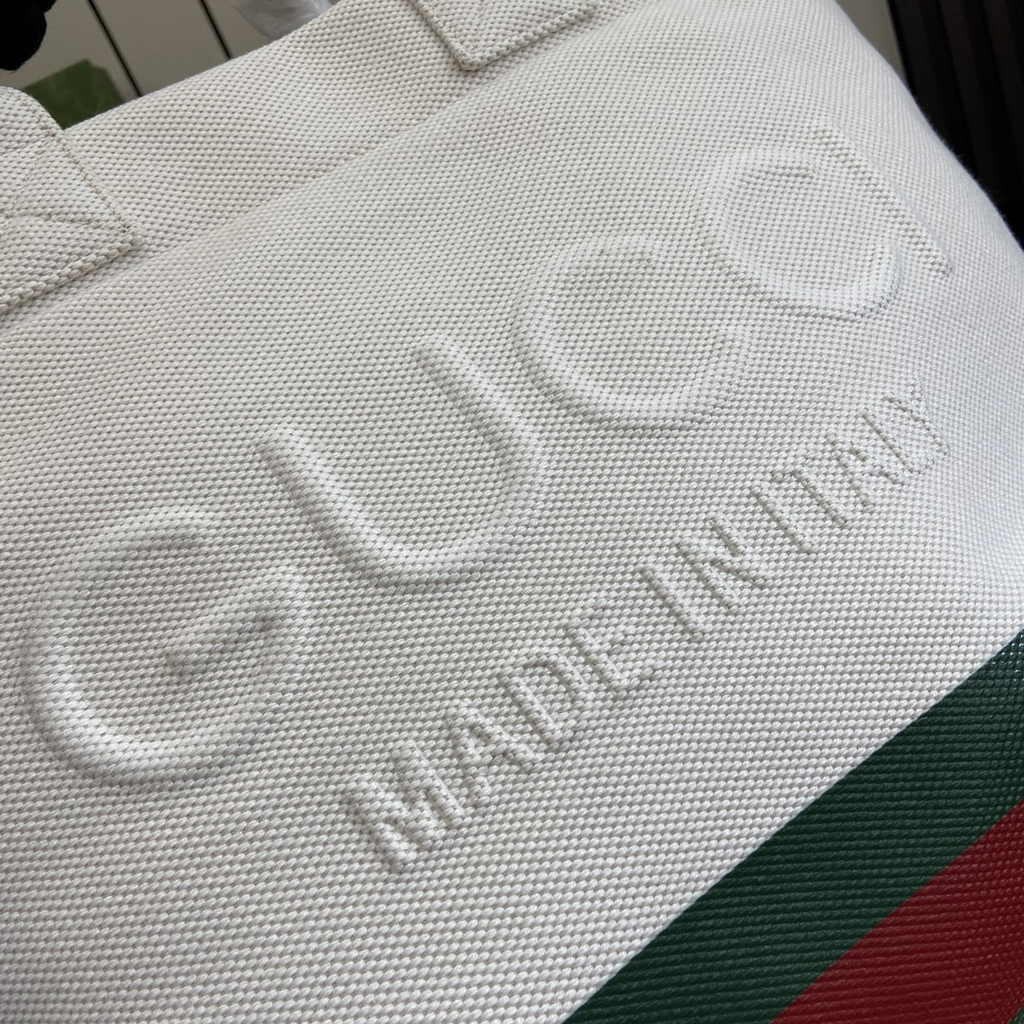 Gucci canvas tote bag with embossed 782741 natural canvas