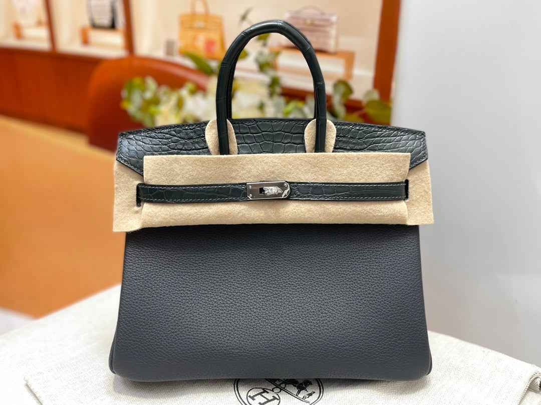 Hermès Birkin Bag Dark Gray Crocodile Togo Gold Hardware H8630