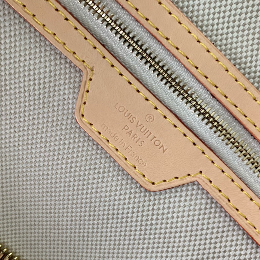 Louis Vuitton Keepall Bandoulière 45 M24960