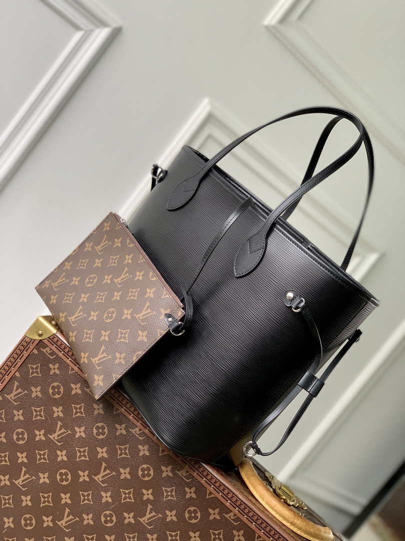 Louis Vuitton Neverfull MM Bag M11930 Black Epi grained leather