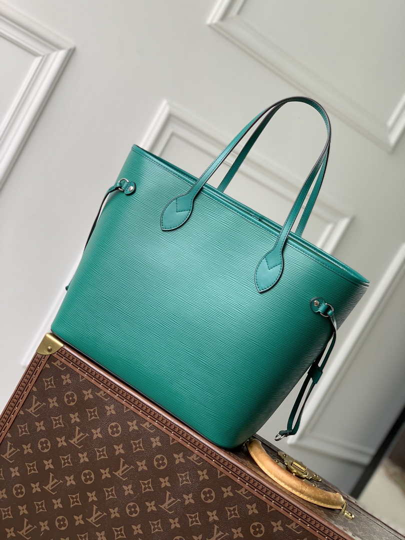 Louis Vuitton Neverfull MM Bag M12195 Green Epi grained leather