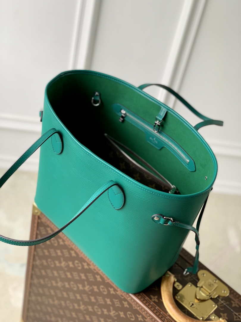 Louis Vuitton Neverfull MM Bag M12195 Green Epi grained leather
