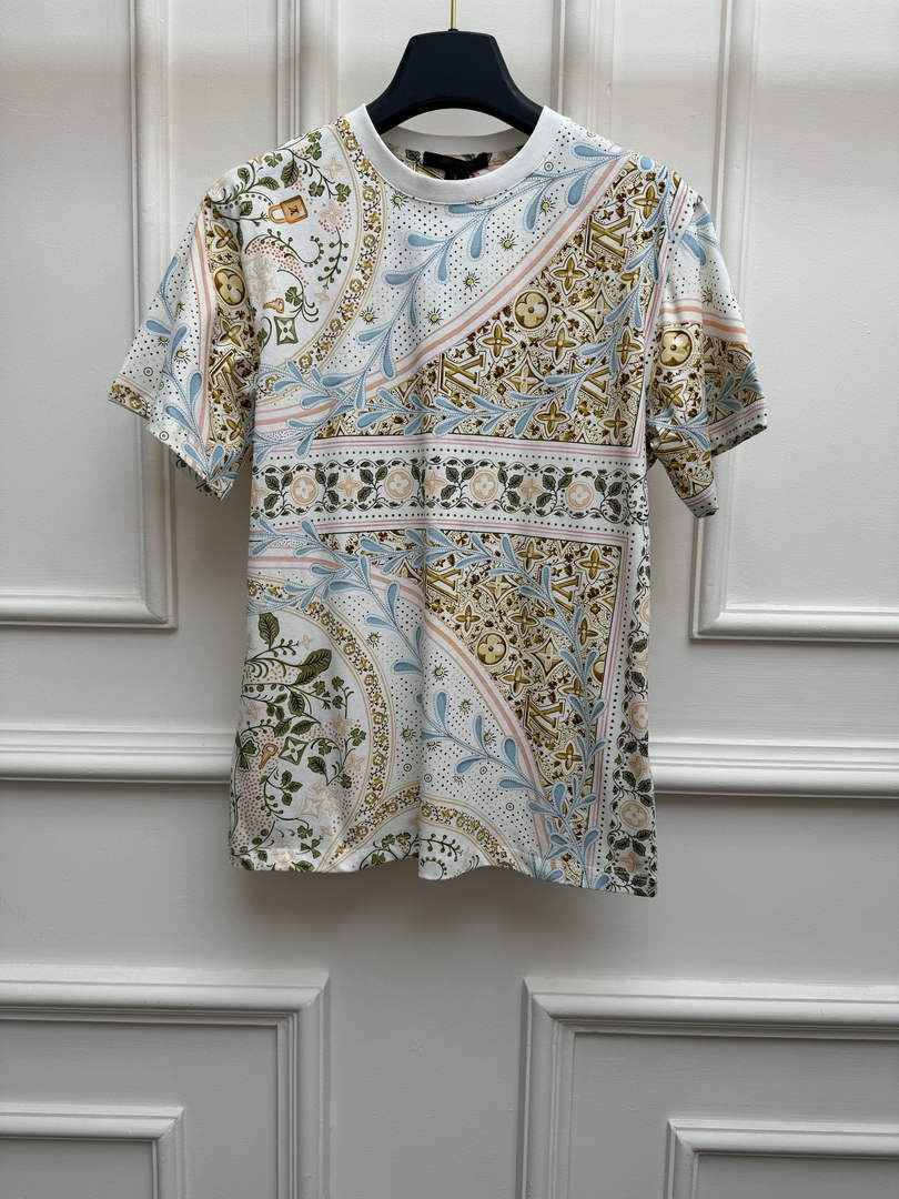 Louis Vuitton Flower Foulard Short-Sleeved T-Shirt 1AK1M1
