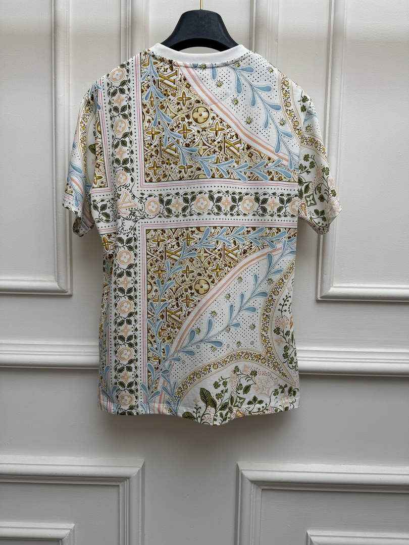 Louis Vuitton Flower Foulard Short-Sleeved T-Shirt 1AK1M1