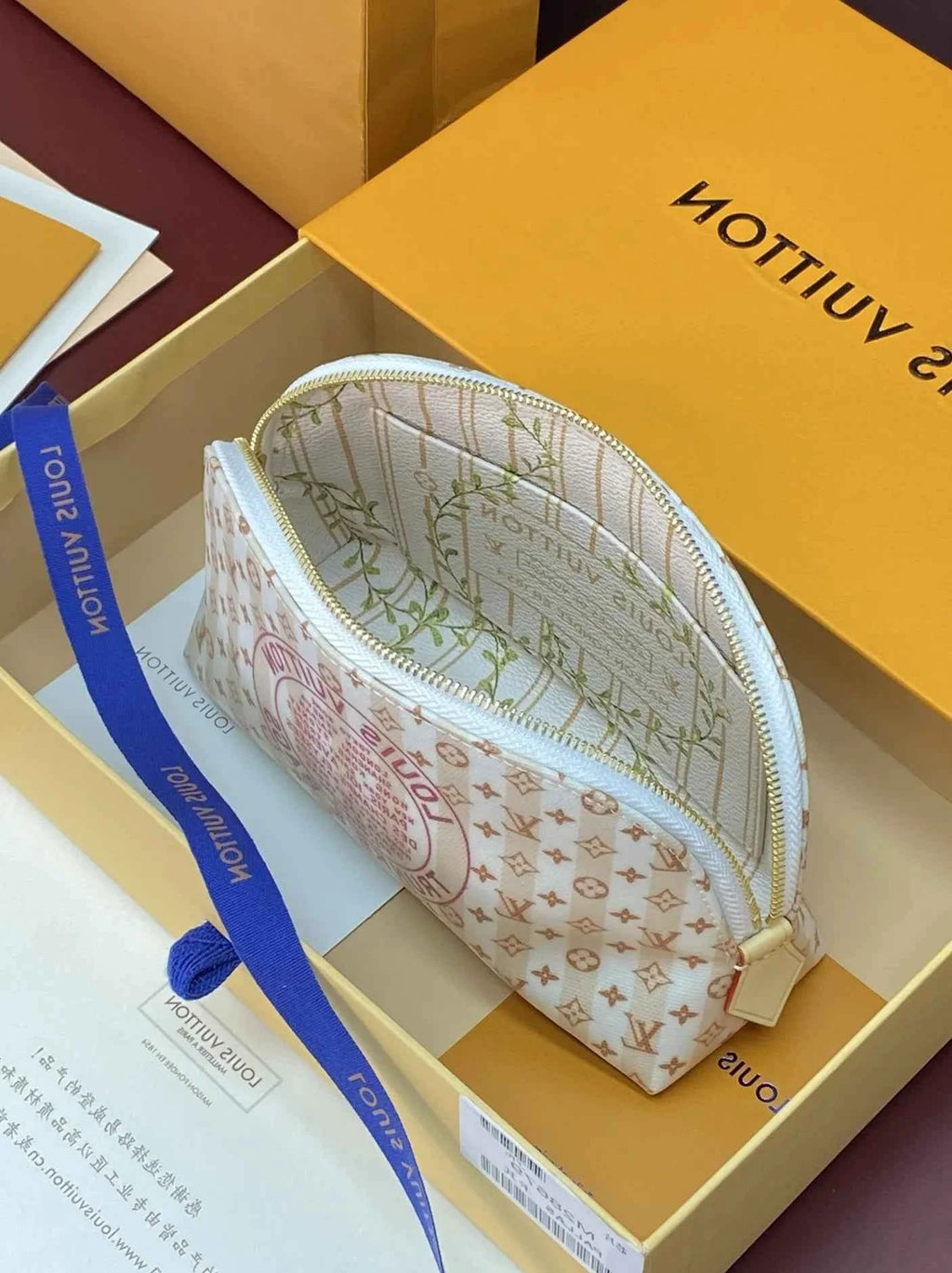 Louis Vuitton Pochette Cosmétique PM Bag M28679