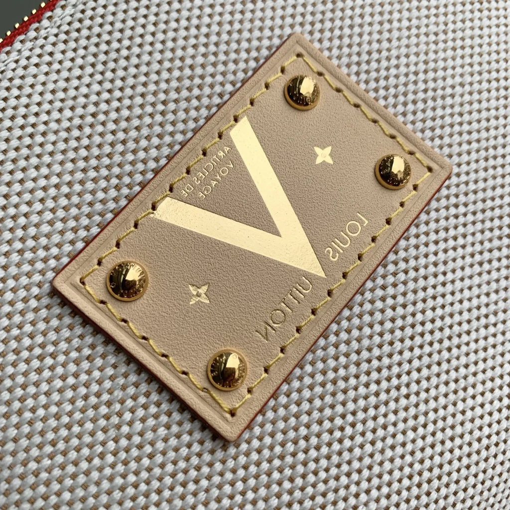 Louis Vuitton Pochette Cosmétique PM Bag M29529