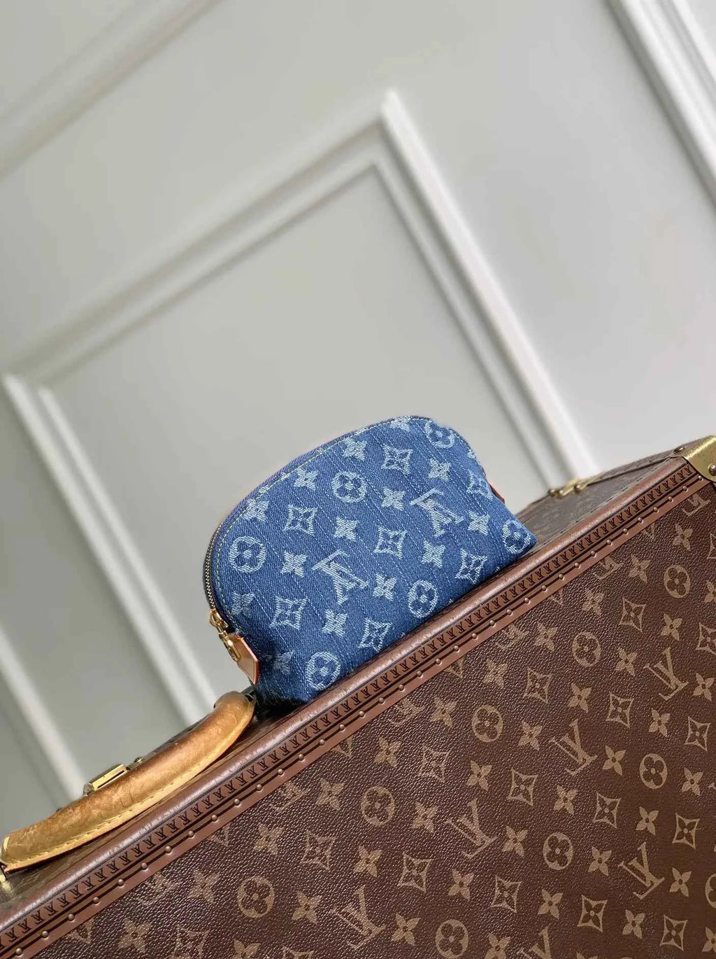 Louis Vuitton Pochette Cosmétique PM Bag - M28050 Blue