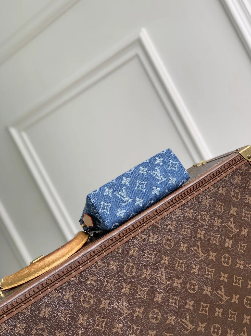 Louis Vuitton Pochette Cosmétique PM Bag - M28050 Blue