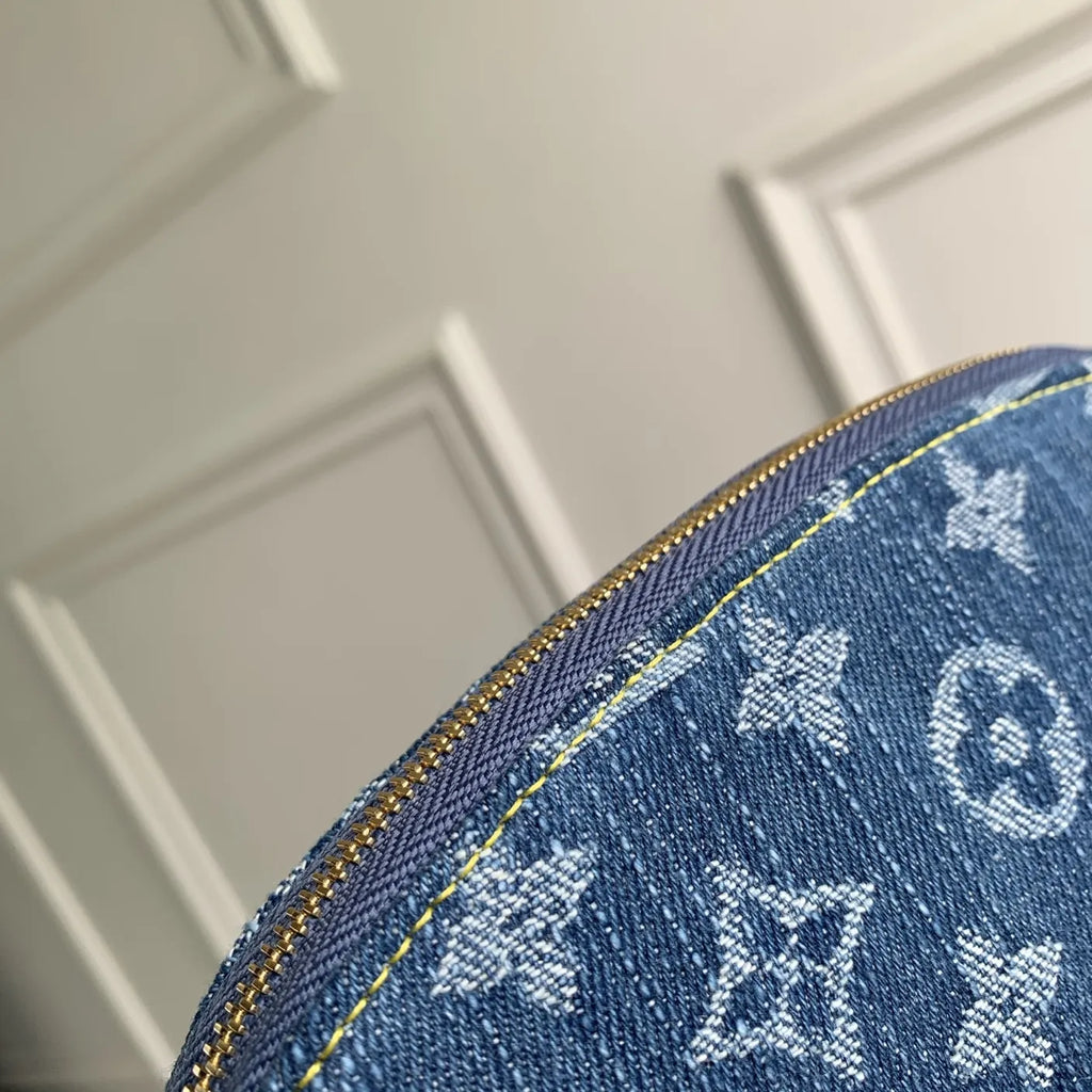 Louis Vuitton Pochette Cosmétique PM Bag - M28050 Blue