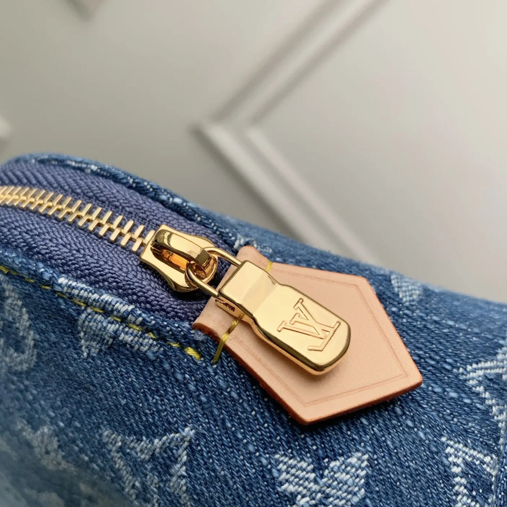 Louis Vuitton Pochette Cosmétique PM Bag - M28050 Blue