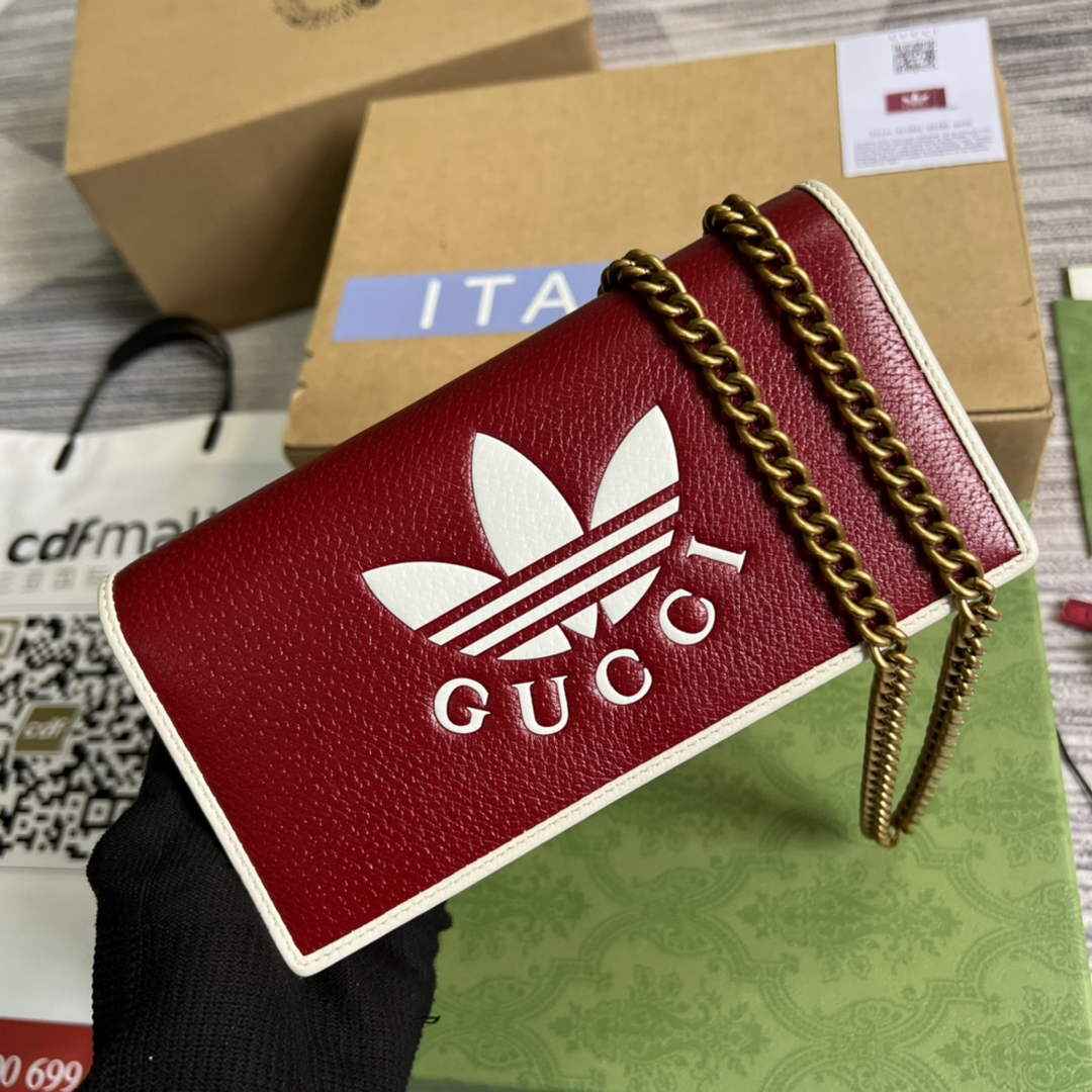 adidas x Gucci ‎621892 wallet with chain Off-white and red leather