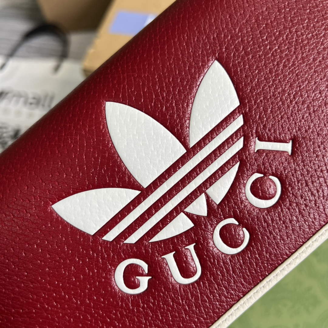 adidas x Gucci ‎621892 wallet with chain Off-white and red leather