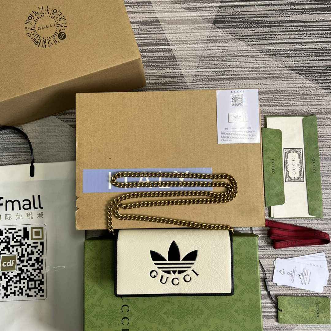 adidas x Gucci ‎621892 wallet with chain Off-white and black leather