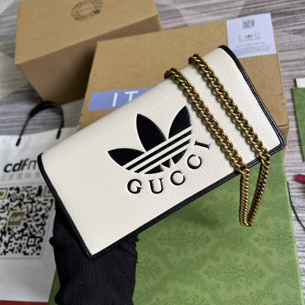 adidas x Gucci ‎621892 wallet with chain Off-white and black leather