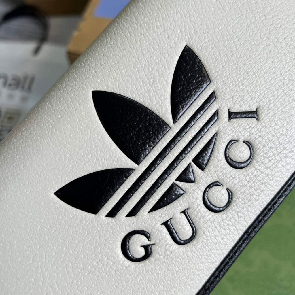 adidas x Gucci ‎621892 wallet with chain Off-white and black leather