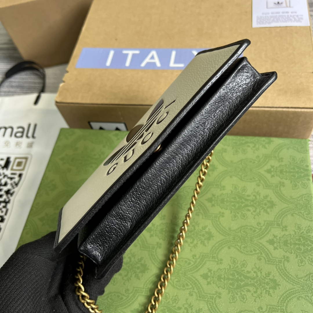 adidas x Gucci ‎621892 wallet with chain Off-white and black leather