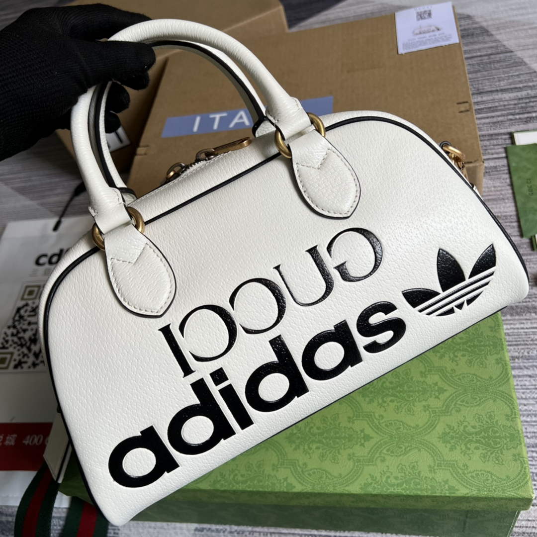 adidas x Gucci 702397 mini duffle bag White