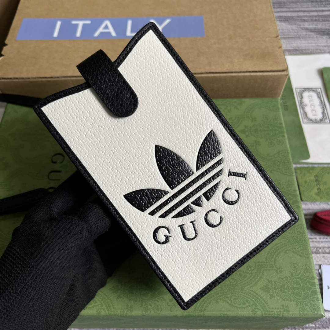 adidas x Gucci phone case 702203 Off-white and black leather