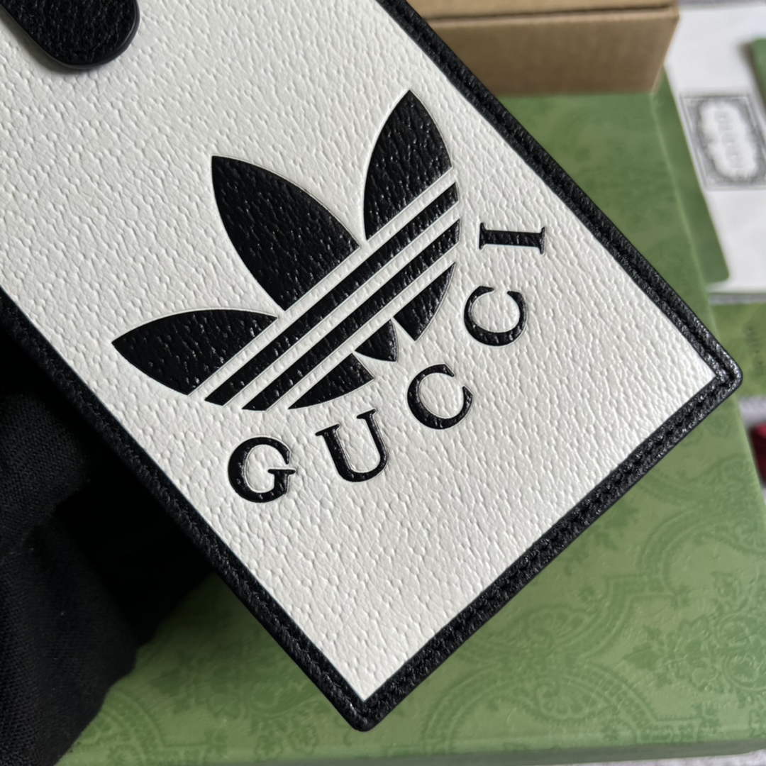 adidas x Gucci phone case 702203 Off-white and black leather