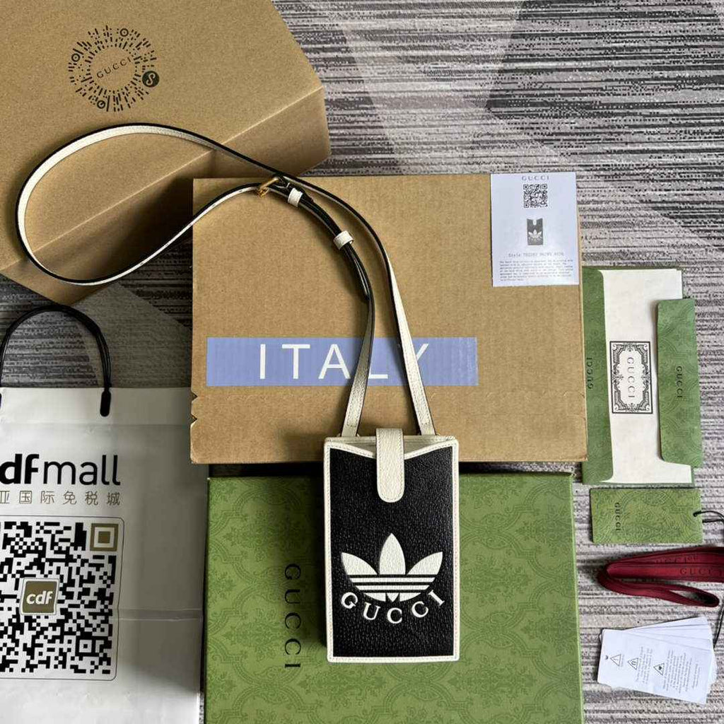 adidas x Gucci phone case 702203 Black and off-white leather