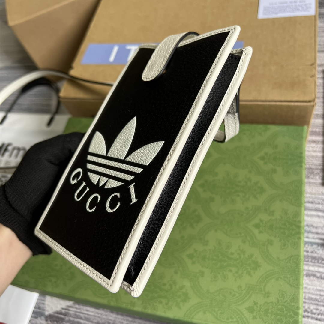 adidas x Gucci phone case 702203 Black and off-white leather
