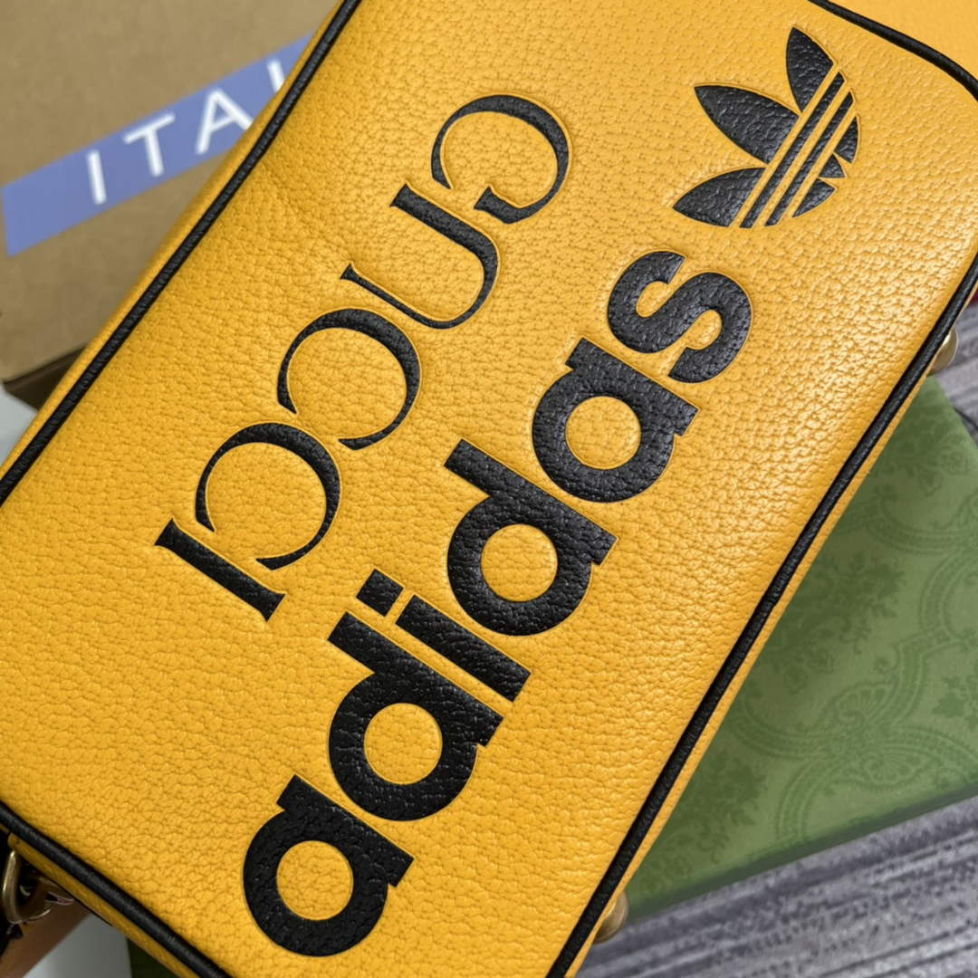 adidas x Gucci small shoulder bag 702427 Yellow leather