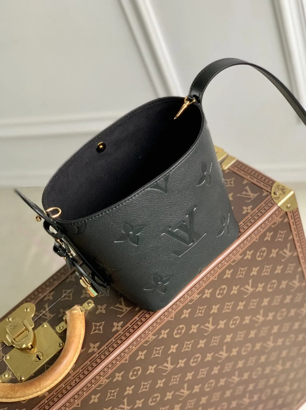 Louis Vuitton All In BB, M13480 Black grained cowhide leather