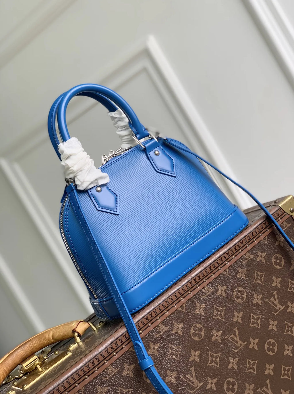 Louis Vuitton Alma BB Bag, M29125 Ocean Blue Cowhide leather