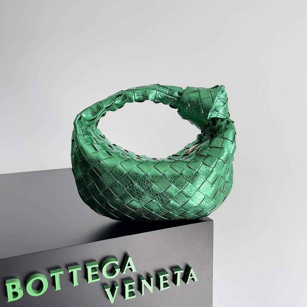 Bottega Veneta 651876 Mini Jodie top handle bag Lambskin Green