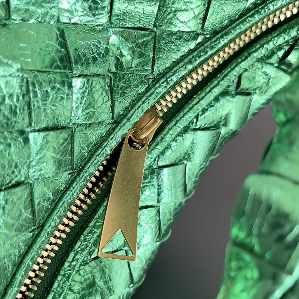 Bottega Veneta 651876 Mini Jodie top handle bag Lambskin Green