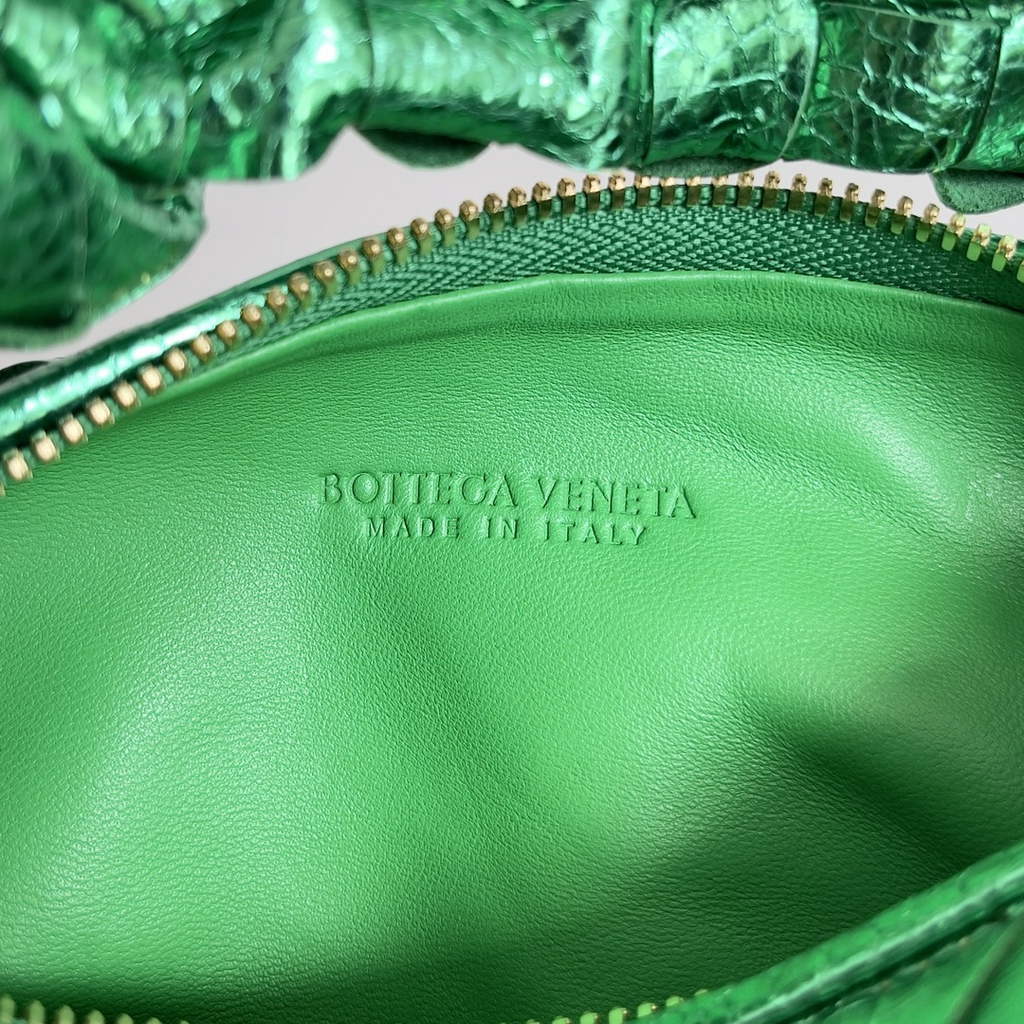 Bottega Veneta 651876 Mini Jodie top handle bag Lambskin Green