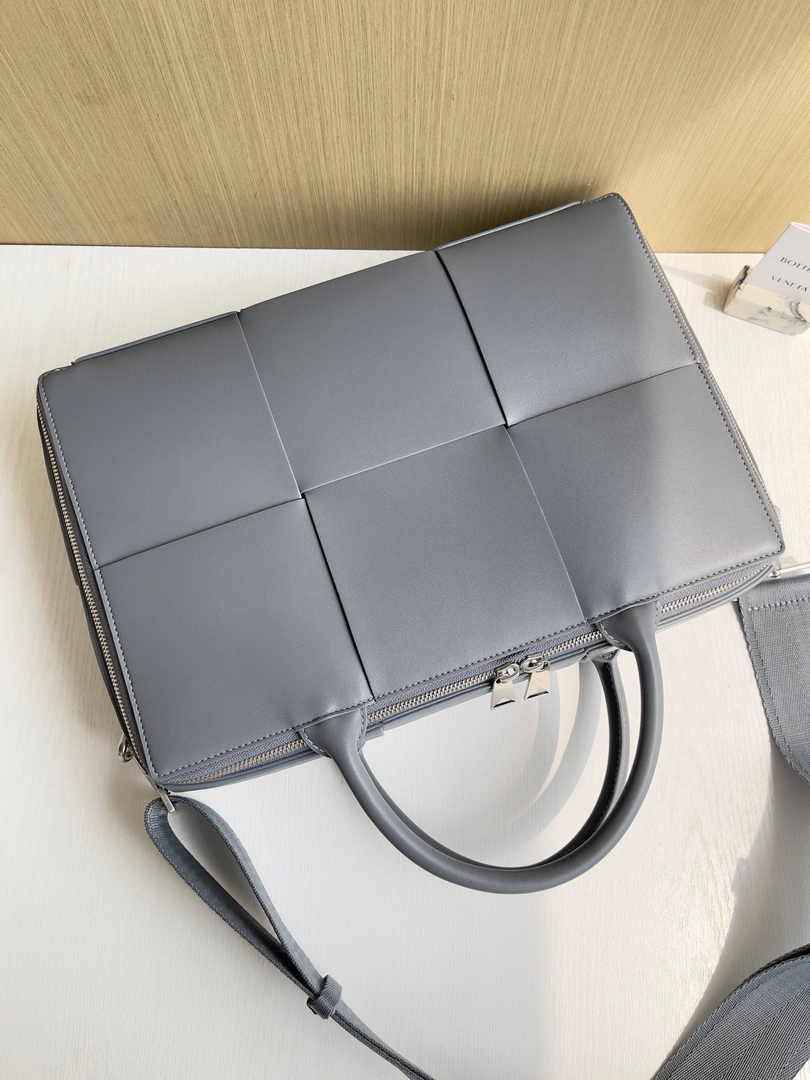 Bottega Veneta Arco Briefcase 680120 Intreccio leather Gray